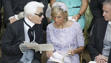Na svatb byl i nmecký módní návrhá Karl Lagerfeld 