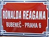 Praha m ulici pojmenovanou ulici po Ronaldu Reaganovi