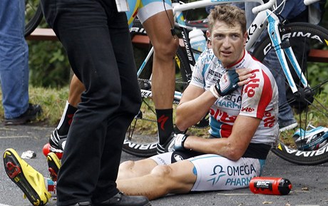 Jrgen van den Broeck si na Tour zlomil lopatku.