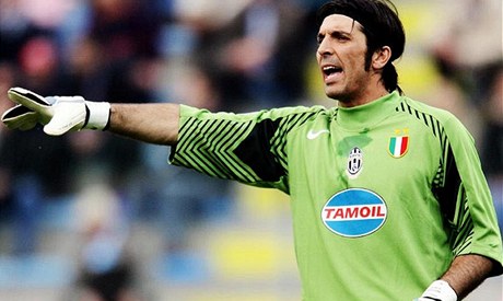 Branká Juventusu Buffon.