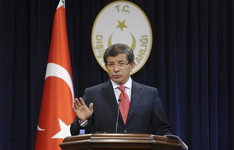 Turecký mninistr zahranií a pravdpodobn budoucí premiér Ahmet Davutoglu.