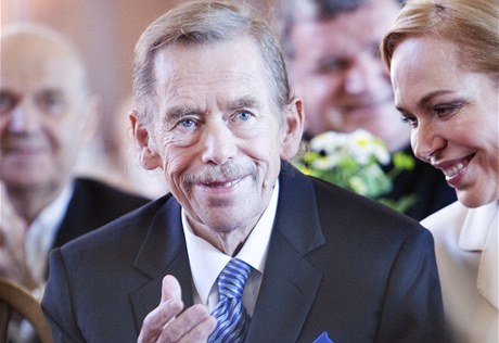 estné obanství Prahy 6 pevzal exprezident Václav Havel 