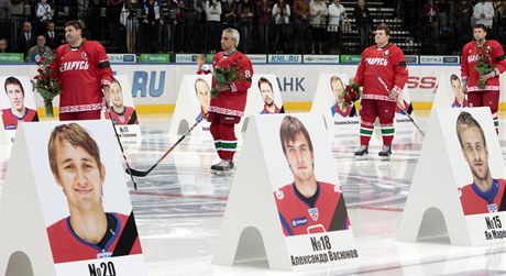 Tryzna v Minsku po letecké havárii hokejist Jaroslavle.