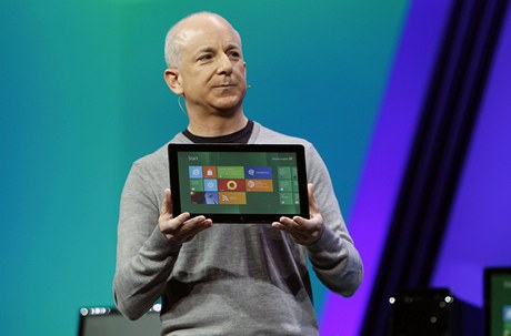 Microsoft poprvé irí veejnosti pedstavil zkuební verzi operaního systému Windows 8.