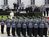 Ceremonie k uvítání papee v Berlín