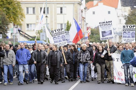 V Ústí nad Labem probhl protestní pochod proti 'nepizpsobivým obanm', kterého se zúastnili i píznivci DSSS.