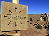Amerit vojci na hldce nedaleko zkladny v jinm Afghnistnu. Snmek pochz z roku 2001. 