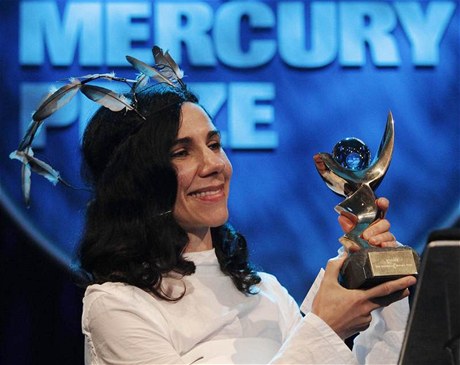 PJ Harvey pi udlování letoní Mercury Prize