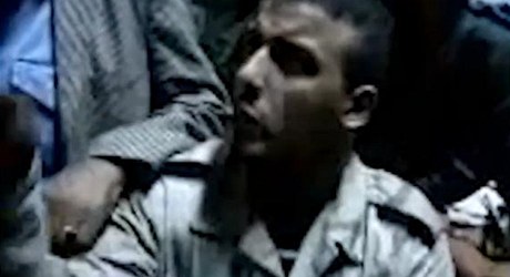 POvstalec, který tvrdí, e zabil Kaddáfího