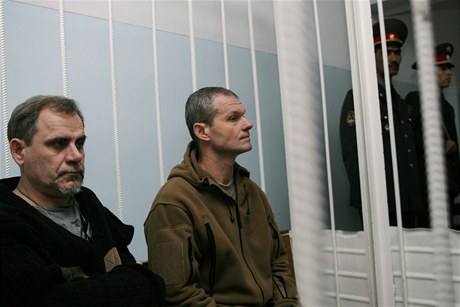 Rus Vladimir Sadovniij (vpravo) a Estonec Alexej Rudnko 