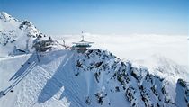 Rozhled z výšky 3080mn. m. Na vrcholu Wurmkogl, v místním nejvyšším bodě, odkud se dá na lyžích sjet do údolí, stojí restaurace Top Mountain Star. | na serveru Lidovky.cz | aktuální zprávy