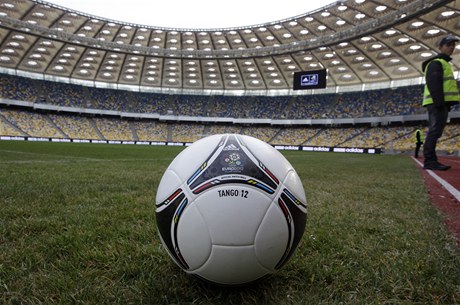 Fotbalový mí pro Euro v Polsku a Ukrajin Tango 12