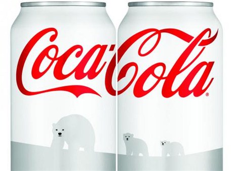 Bílá plechovka Coca-coly.
