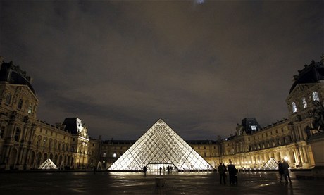 Louvre, nejpopulárnjí muzeum výtvarného umní na svt