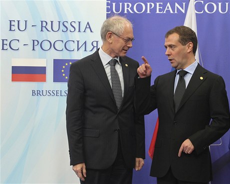 Prezident EU Herman Van Rompuy na summitu s ruským prezidentem Dmitrijem Medvedvem.