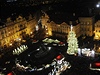 Tradiní vánoní strom na Staromstském námstí v Praze tentokrát pochází z Kladenska. 