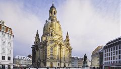 Monumentální Frauenkirche zcela podlehl zkáze na konci druhé svtové války. Ze 43 procent byl obnoven z pvodních díl.