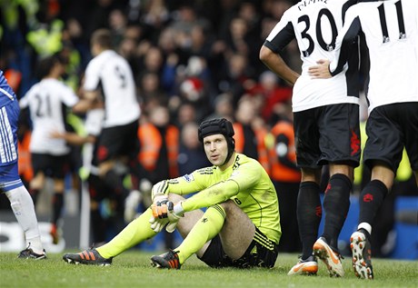 eský branká Petr ech pi remíze s Fulhamem, která znamenala u tetí zaváhání jeho Chelsea v ad 