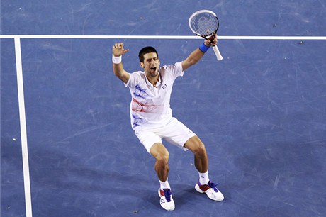 Srbský tenista Novak Djokovi postoupil do finále Australian Open