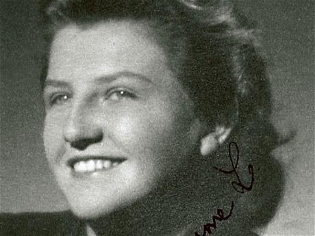 Ludmila Broová-Polednová v roce 1939