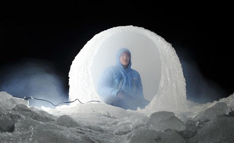 Ateliér Mjölk vyrobil na pehrad v Liberci unikátní ledové iglú, jde o písteek pro bruslae.
