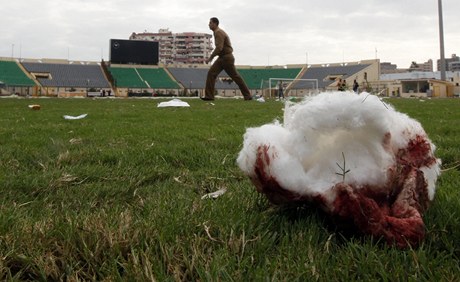 Tragédie v Egypt: Pozstatky bitvy na stadionu