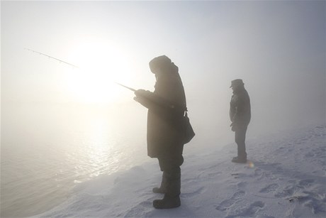 V Moskv rybaí i za krutých mraz.