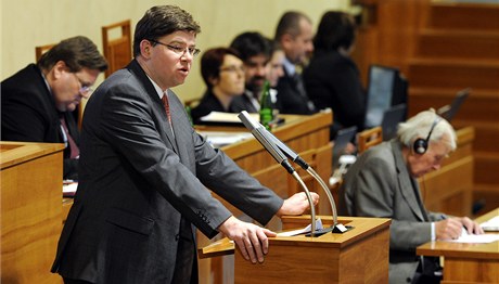 Ministr spravedlnosti Jií Pospíil vystoupil bhem jednání Senátu, který 8. února v Praze projednával pímou volbu prezidenta. 