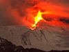 Etna dosahuje výky piblin 3329 metr nad moem,  tento údaj se vzhledem k...