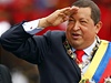 Venezuelský prezident Hugo Chávez pijídí na vojenskou slavnostní pehlídku u píleitosti 20. výroí neúspného pokusu o pevrat. 