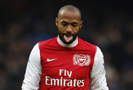 Slavný fotbalista Thierry Henry si hostování v londýnském Arsenalu zejm neprodlouí a vrátí se do New Yorku