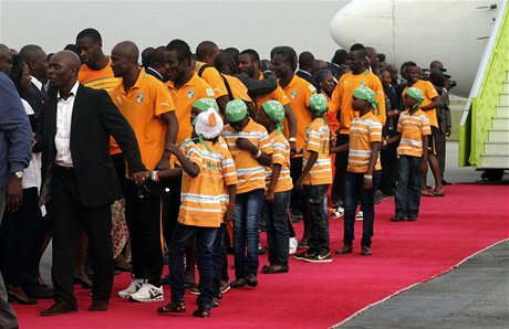 Smutní fotbalisté Pobeí slonoviny se vrátili dom