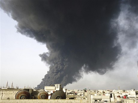 V Homsu vybuchl ropovod