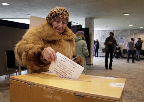 Lotyka hlasuje v referendu o pijetí rutiny jako druhého oficiálního jazyka v zemi.
