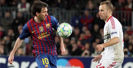 Barcelona - Leverkusen (Messi a Kadlec)