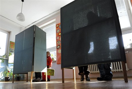 Volby v Nové Ddince asi dvacet kilometr od Bratislavy