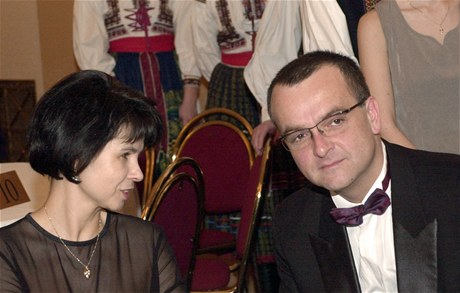 Ministr financí Miroslav Kalousek s manelkou Radkou