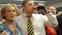 Reklama na Coca Colu? Robert Fico slaví vítězství. | na serveru Lidovky.cz | aktuální zprávy