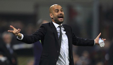 Trenér fotbalist Barcelony Josep Guardiola