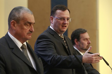 Karel Schwarzenberg, Petr Neas a Radek John