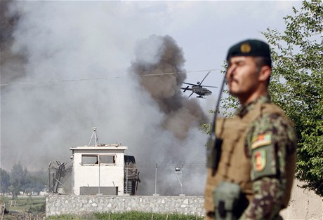 Afghánský voják v Dalalabádu, kde utoili talibanci
