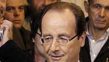 Hollande volil ve svm domovskm mst Tulle
