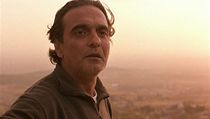 Záběr z filmu Abbáse Kiarostámího Chuť třešní | na serveru Lidovky.cz | aktuální zprávy