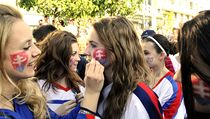 Semifinálový zápas mistrovství světa v hokeji mezi Českou republikou a Slovenskem sledovali fanoušci na velkoplošné obrazovce na nábřeží Dunaje v Bratislavě. | na serveru Lidovky.cz | aktuální zprávy