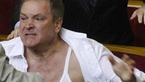 Bitka v ukrajinském parlamentu. | na serveru Lidovky.cz | aktuální zprávy