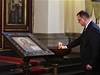 Premiér Petr Neas uctívá památku sedmi parautist a úastník atentátu na Heydricha