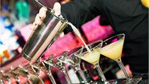 Barman - ilustrační foto. | na serveru Lidovky.cz | aktuální zprávy