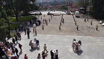 Pražané a turisté mají o důvod víc, proč zavítat na Pražský hrad. Po dvou a půl letech rekonstrukce se pro návštěvníky otevřely hradní Jižní zahrady | na serveru Lidovky.cz | aktuální zprávy
