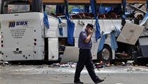 Chorvatský policista před českým autobusem | na serveru Lidovky.cz | aktuální zprávy