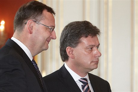 Nový ministr spravedlnosti Pavel Blaek po boku premiéra Petra Nease.